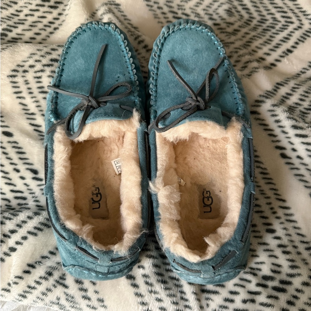 UGG Ansley Slippers in Teal Suede– Shearling Lined Moccasin Flats Women’s Size 7